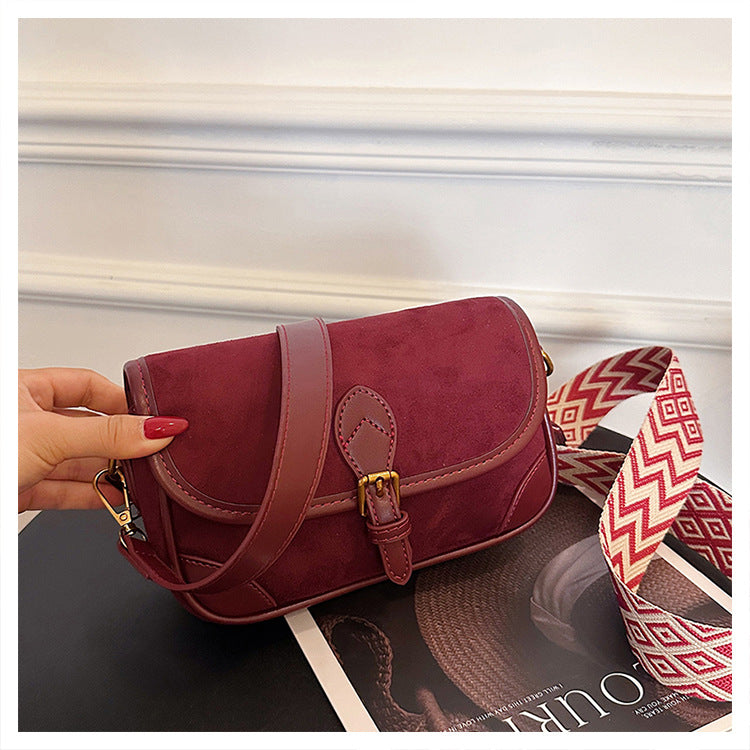 Suede-Effect Everyday Crossbody - shoulder bag detail