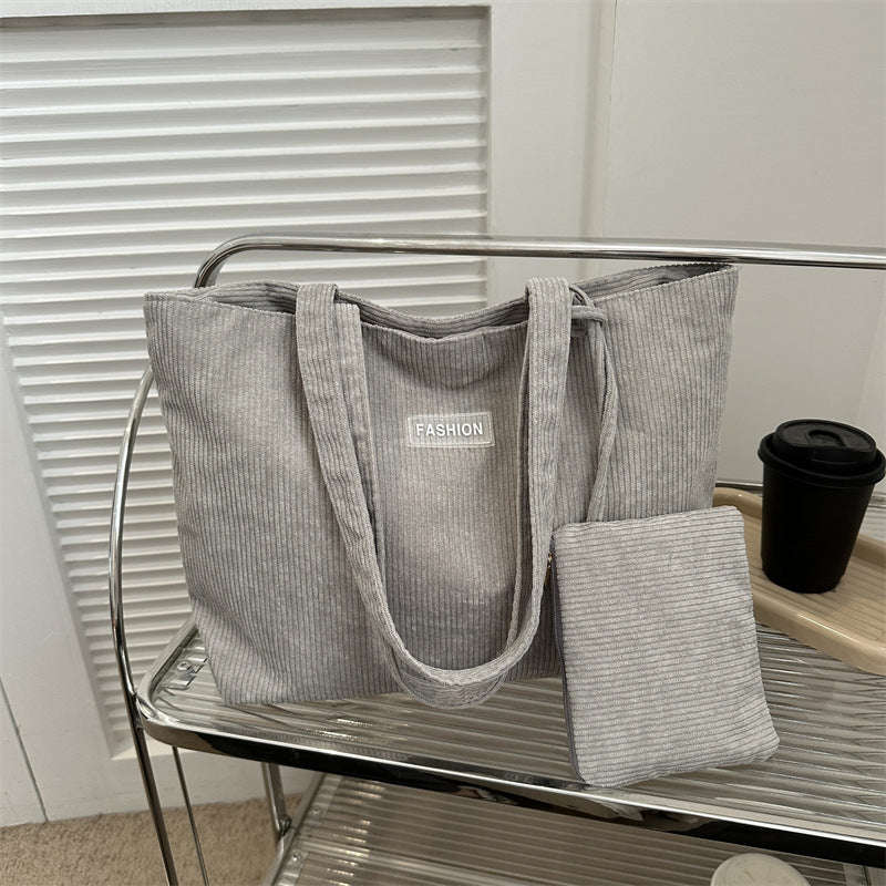 Soft Curve Everyday Tote in Light Grey - Bag + pouch