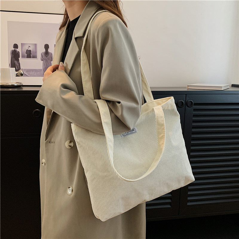 Everyday Ribbed Zip Tote - shoulder bag detail