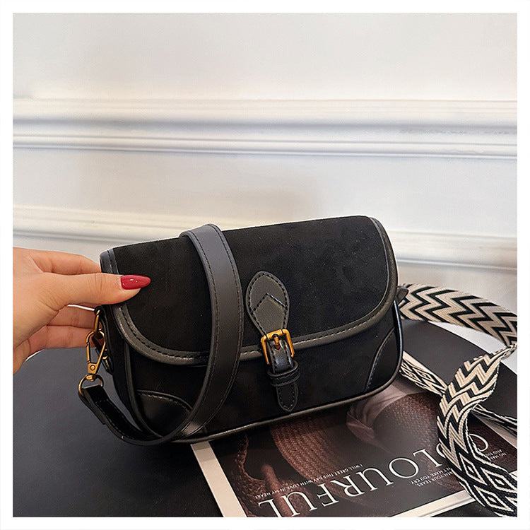 Suede-Effect Everyday Crossbody - shoulder bag detail