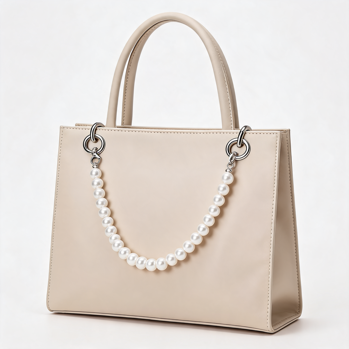 Everyday Pearl Look Bag Chain — lifestyle styling | Mak&Malva gallery 1-3
