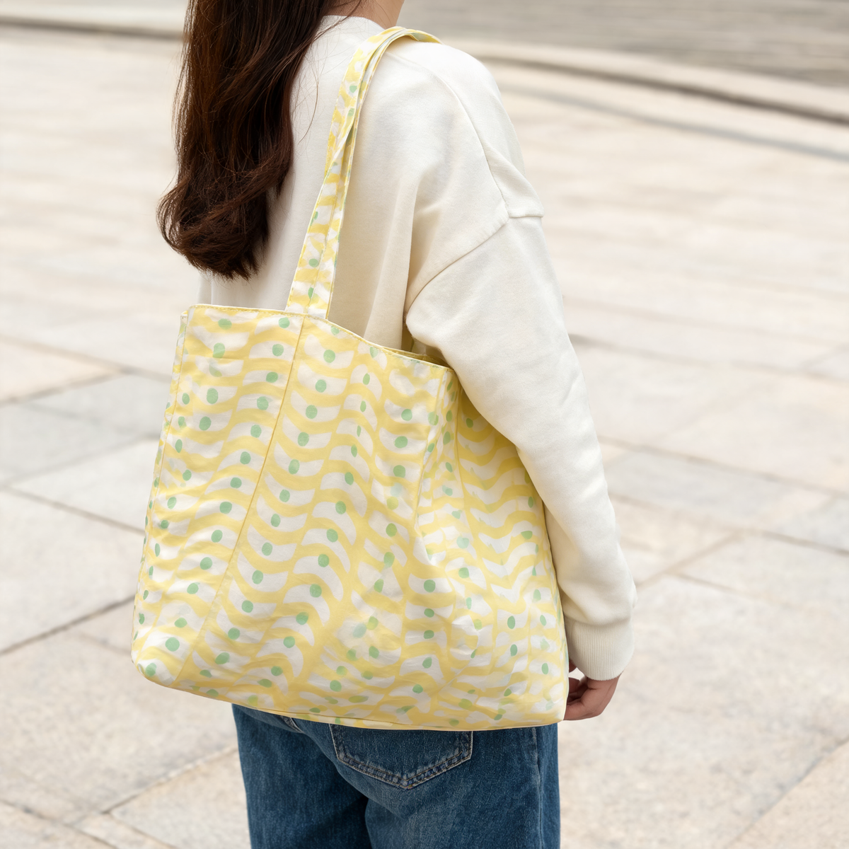 Picnic Wave Tote — lifestyle styling | Mak&Malva gallery 1-3