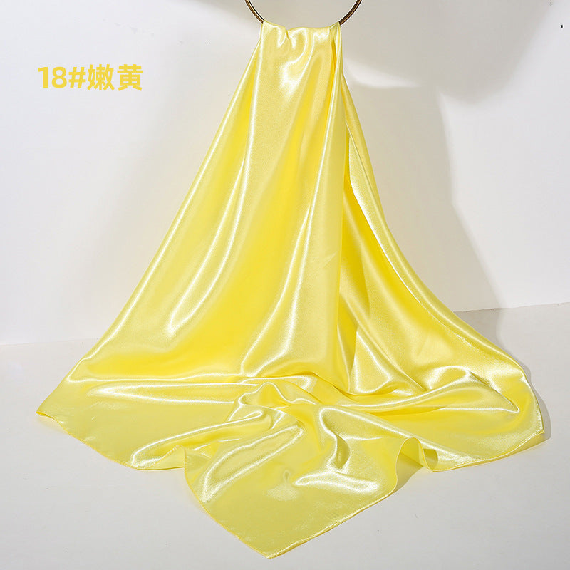 Soft Sheen Square Scarf 90 - Pale Yellow