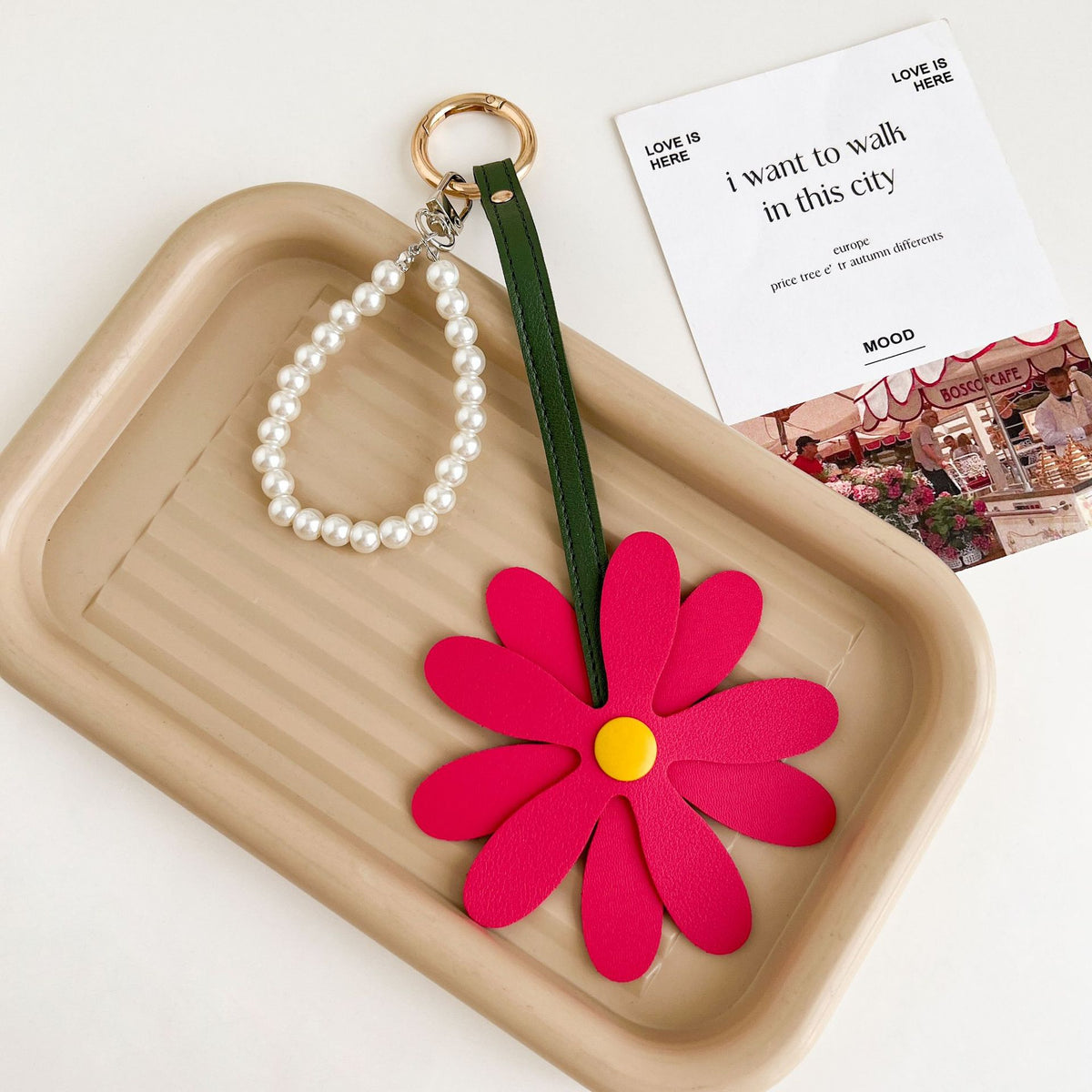 Daisy Pearl-Loop Bag Charm - Bright Rose