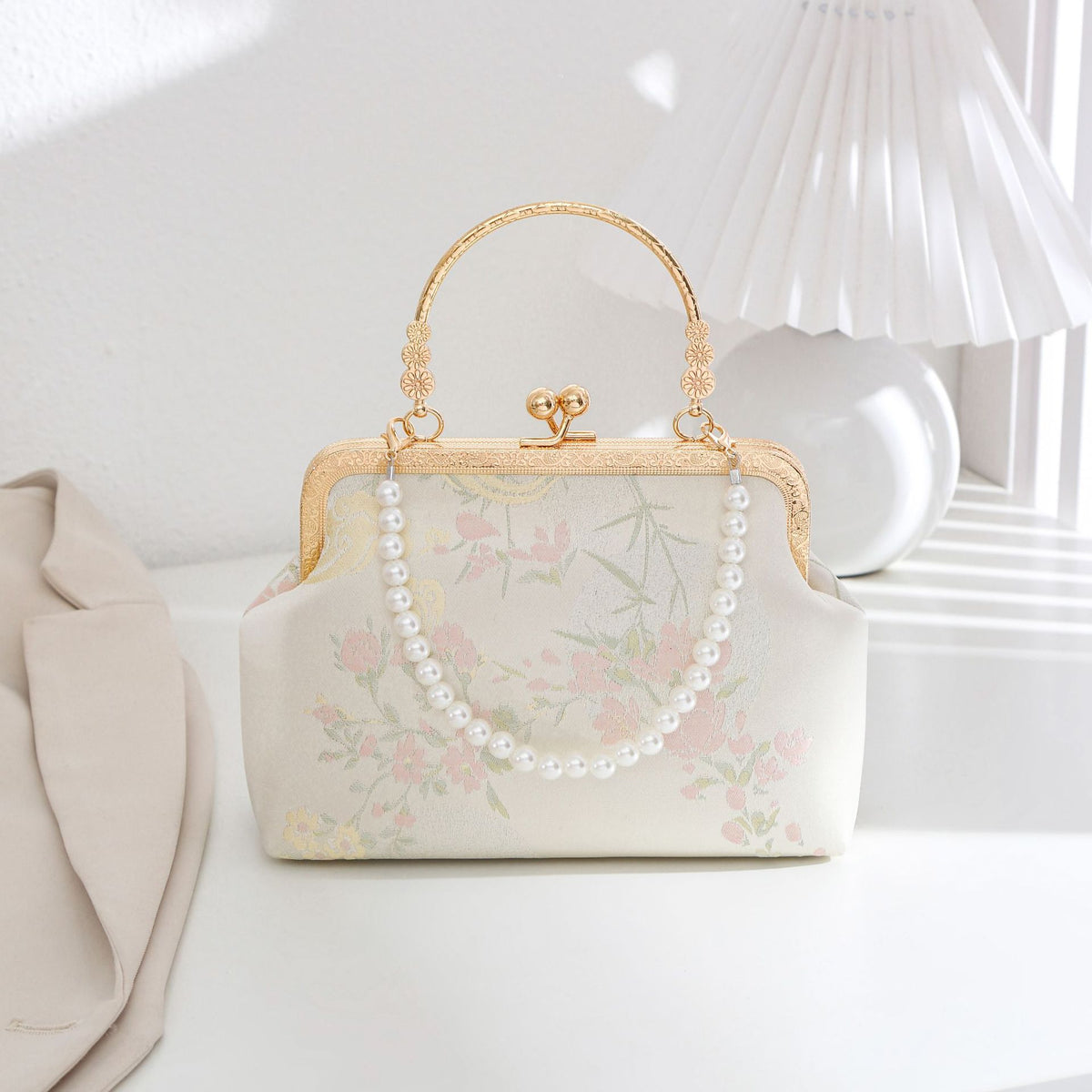 Bamboo Bloom Frame Bag - Bag + Short Pearl-Look Strap