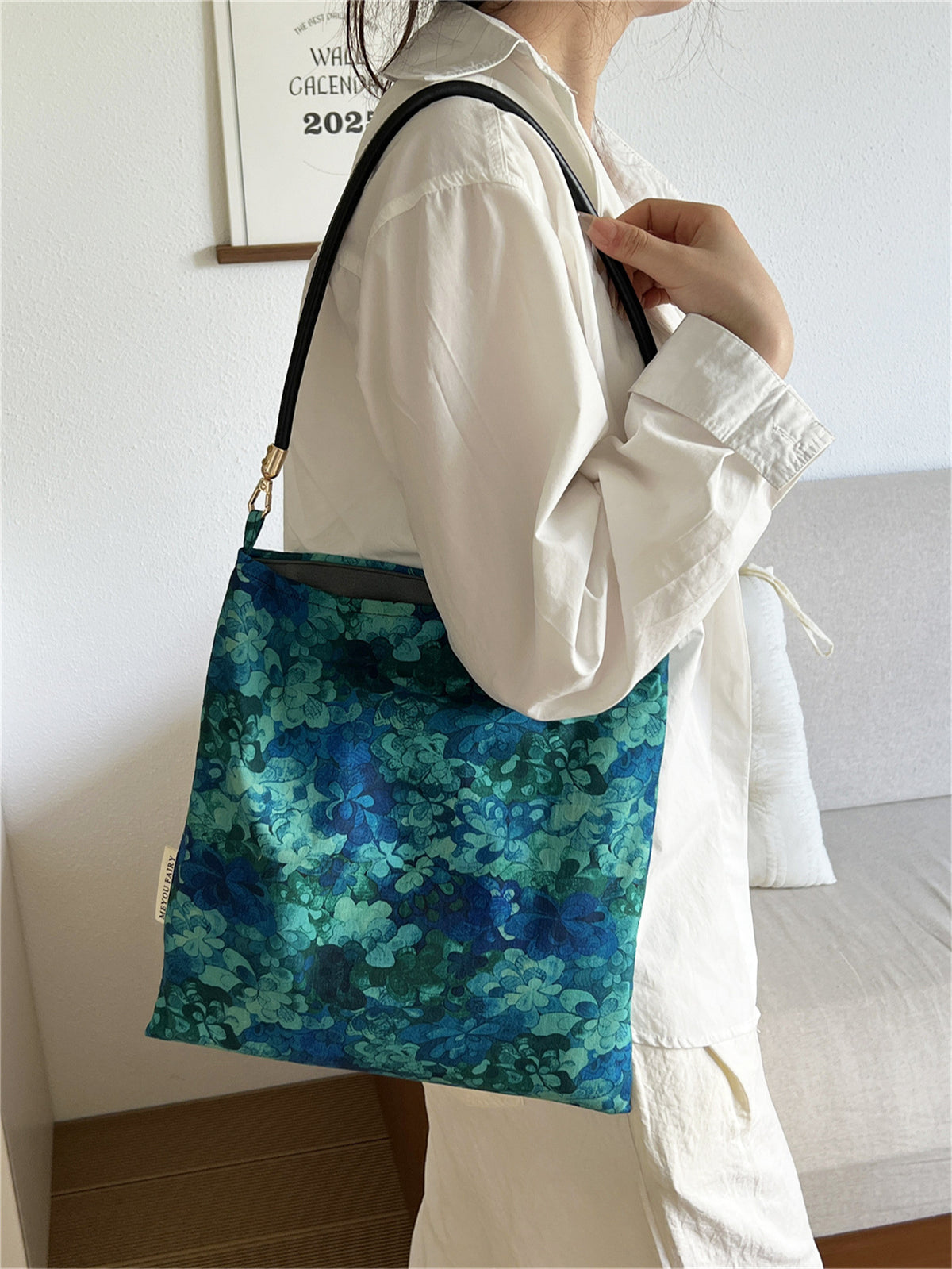 Botanical Bouquet Tote - Emerald Garden